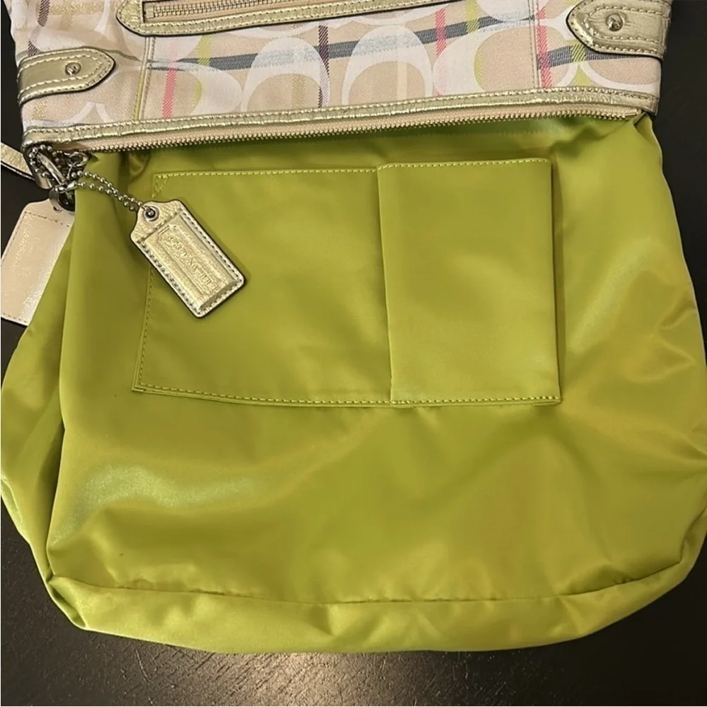 Coach Signature Optic Daisy Tattersall Convertible Duffle with Dust Bag NWOT